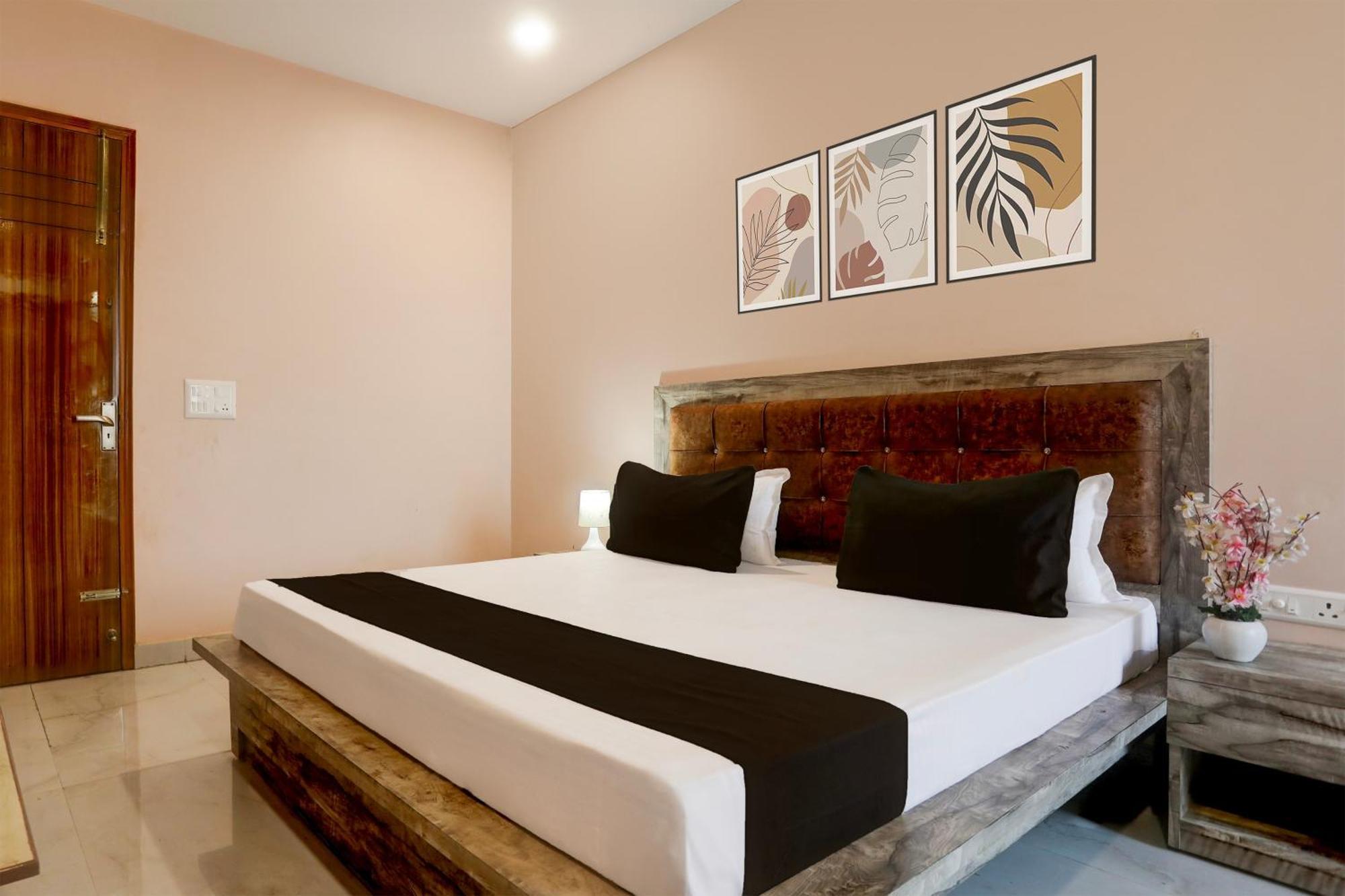 Hotel O Rana Hotel & Restaurant Mirát Kültér fotó