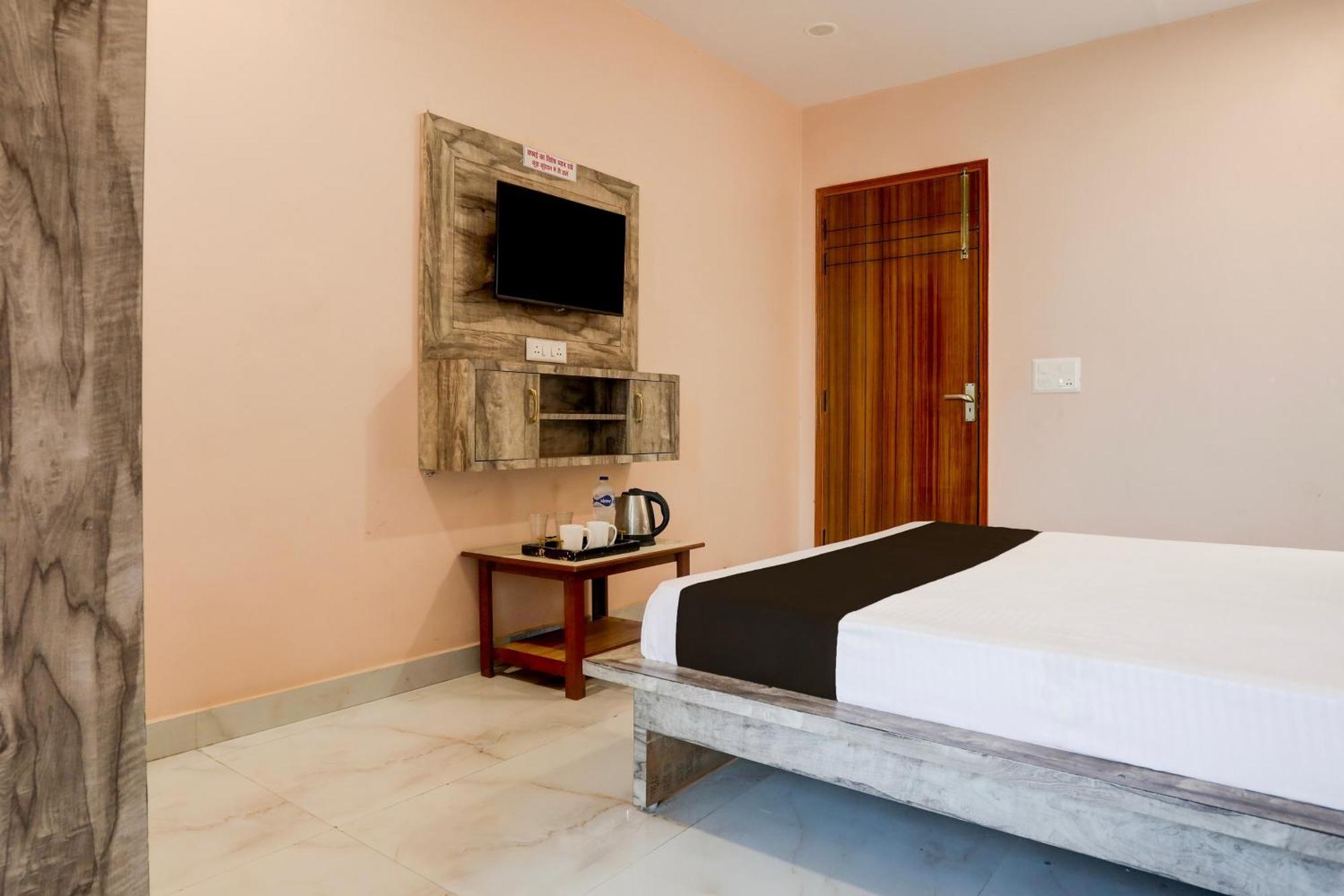 Hotel O Rana Hotel & Restaurant Mirát Kültér fotó