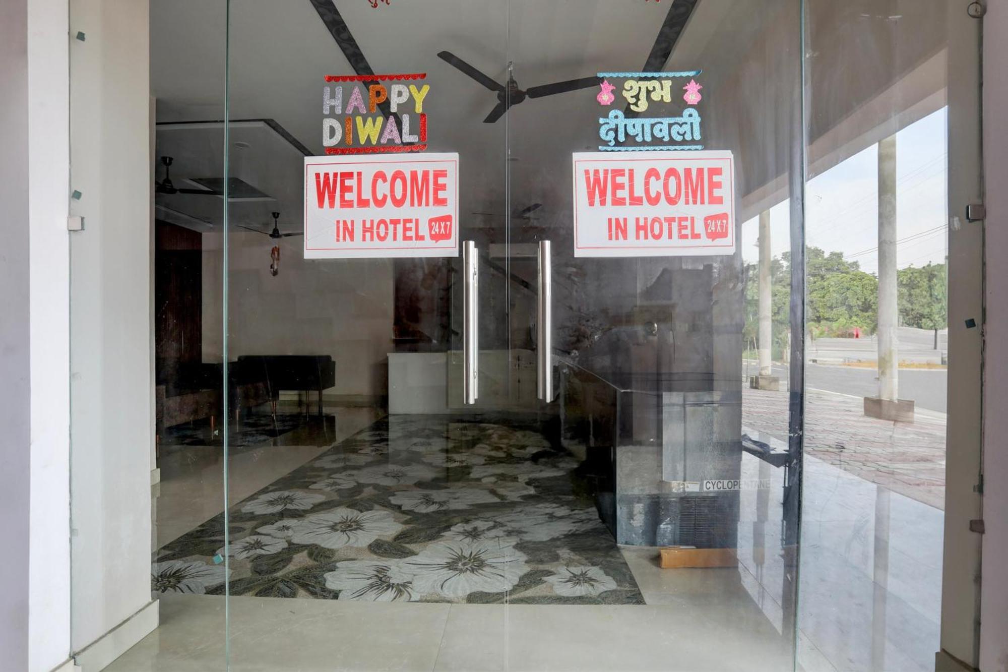 Hotel O Rana Hotel & Restaurant Mirát Kültér fotó