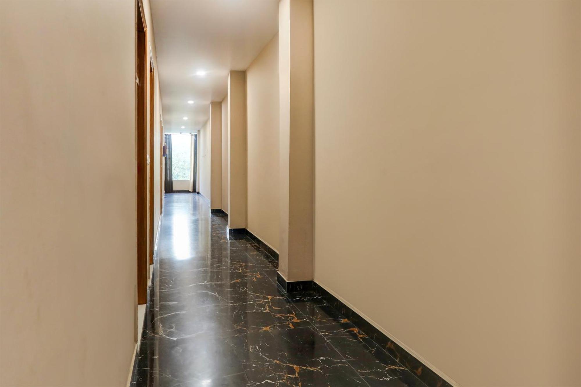 Hotel O Rana Hotel & Restaurant Mirát Kültér fotó
