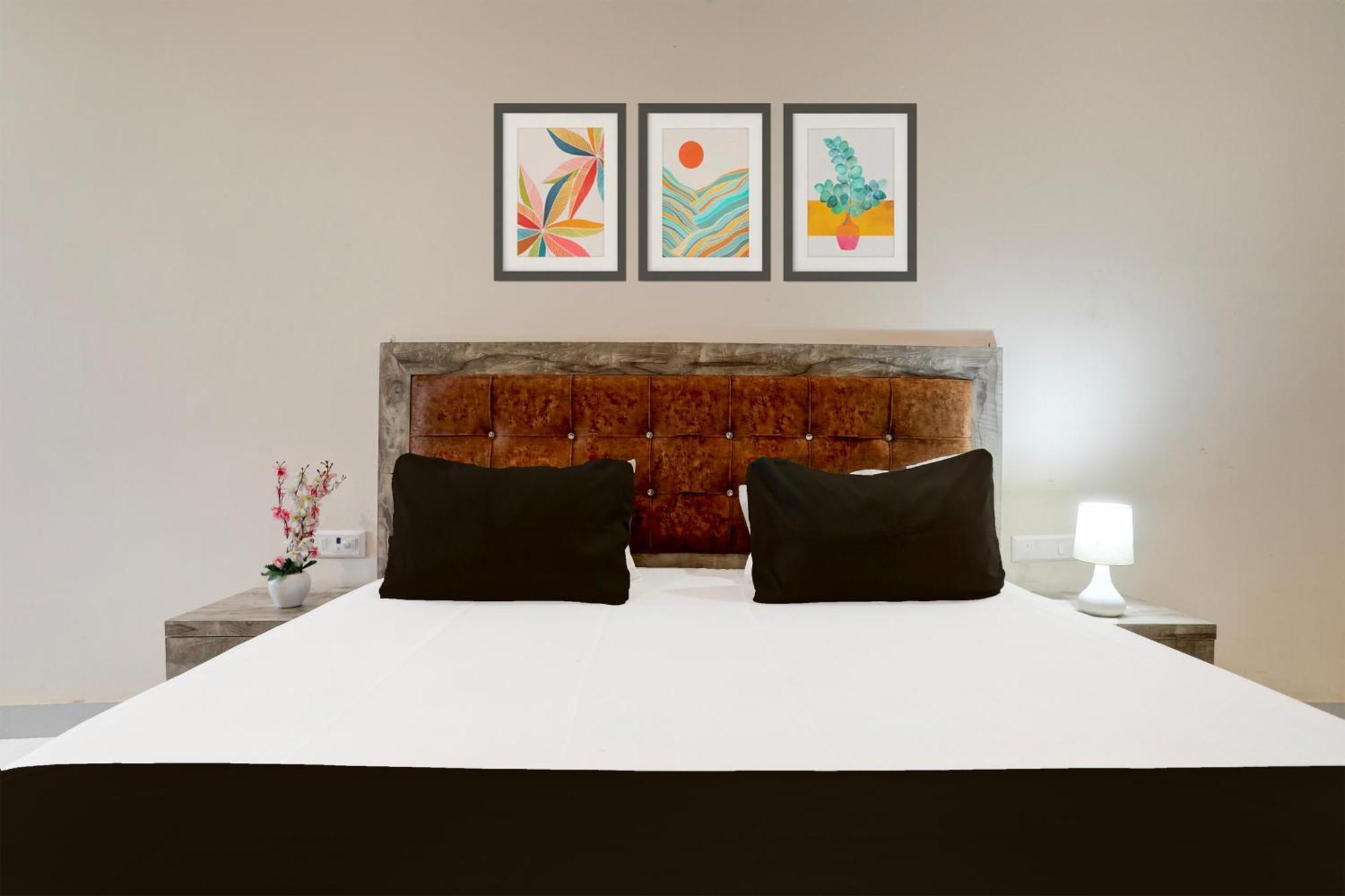 Hotel O Rana Hotel & Restaurant Mirát Kültér fotó
